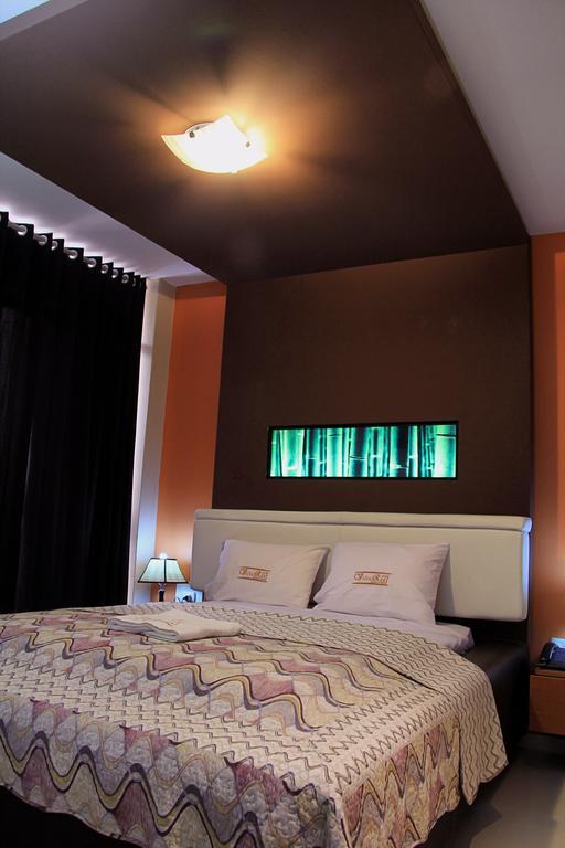 Villa Real Hotel & Suites Chiclayo Pokoj fotografie