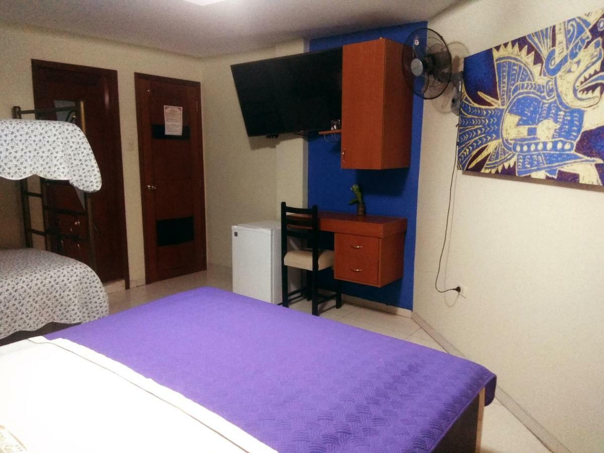 Villa Real Hotel & Suites Chiclayo Pokoj fotografie